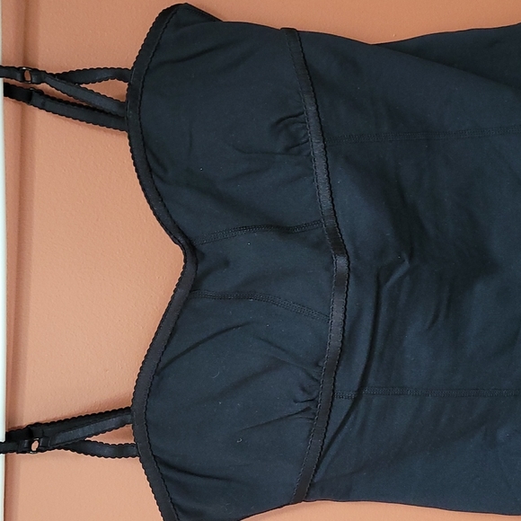 Lululemon Tank Top/ black is sold - Picture 2 of 4